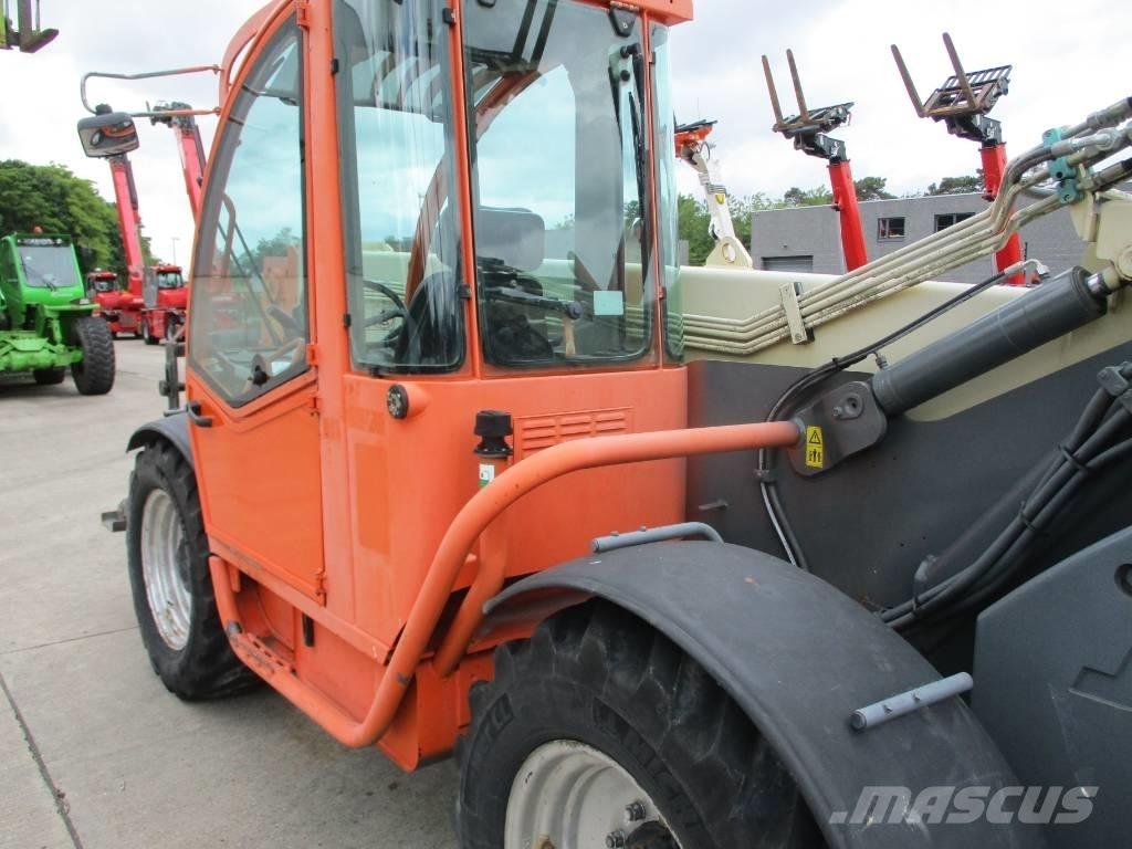 JLG 35.12 (791) مناولات متداخلة