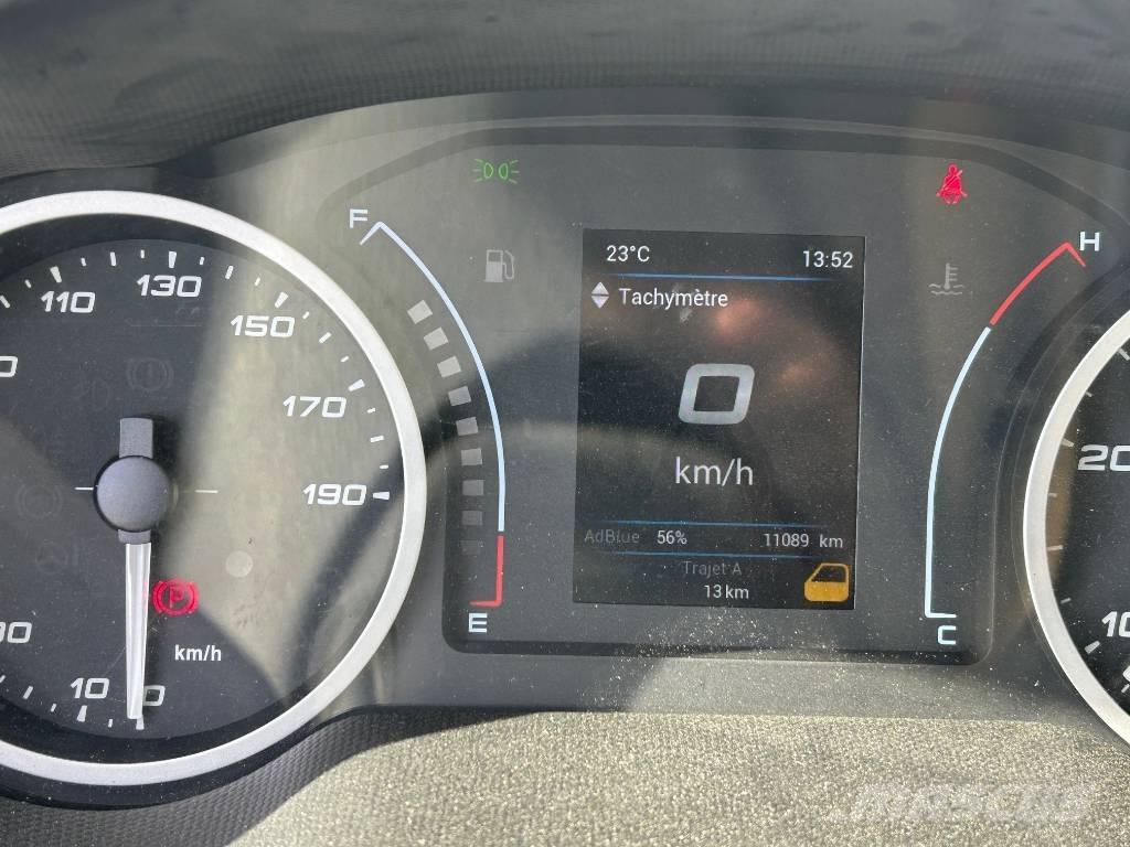 Iveco IS35SI2AA المنصات الهوائية المثبتة على شاحنة