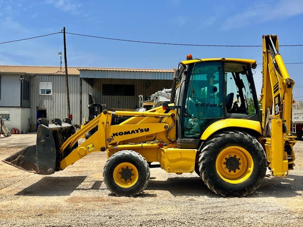 Komatsu WB 97 R لوادر ذات جرافات عكسية