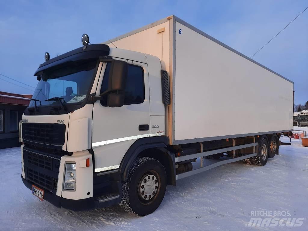 Volvo FM 9 300 شاحنات ذات هيكل صندوقي