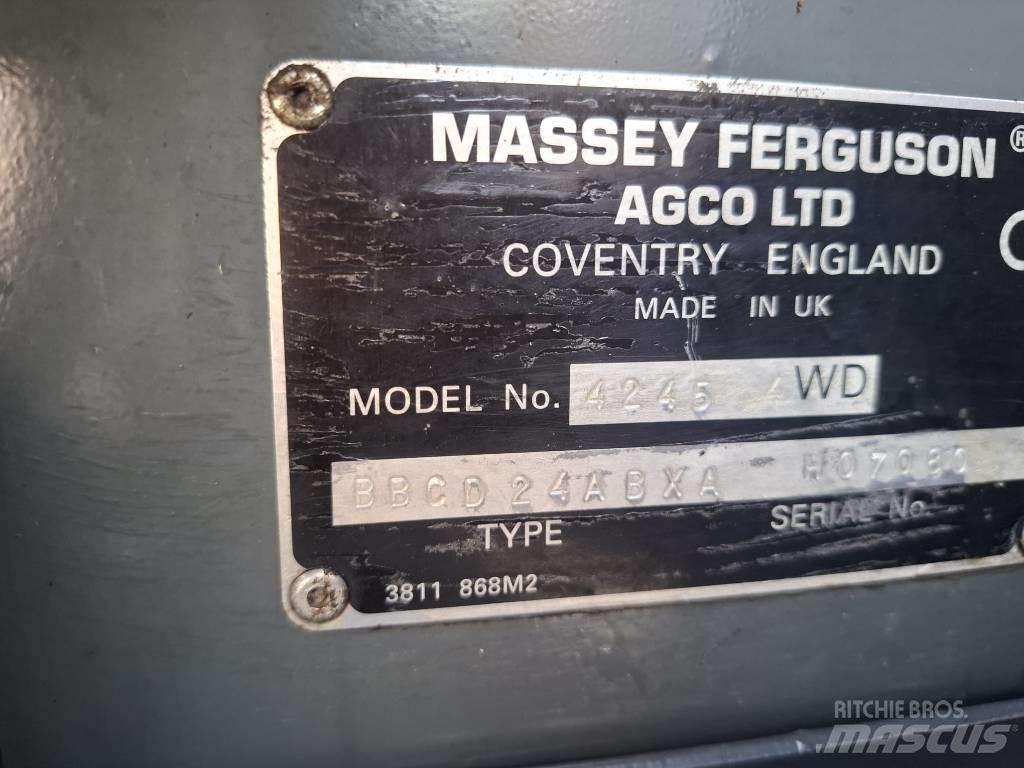 Massey Ferguson 4245 الجرارات