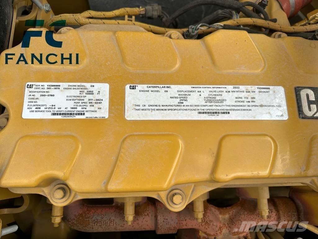 CAT 336d2 حفارات زحافة