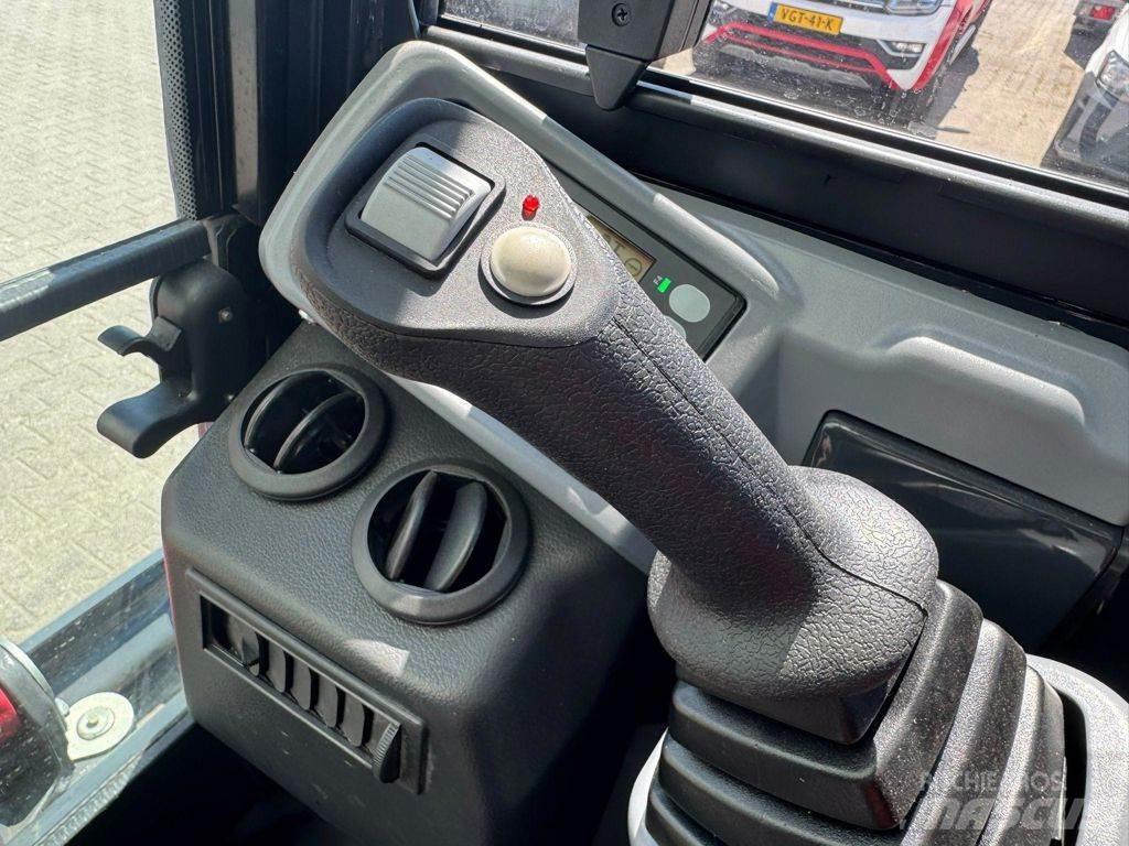 Yanmar VIO26 حفارات صغيرة أقل من 7 طن (حفارات صغيرة)