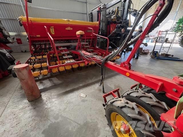 Väderstad Rapid400C مثاقيب