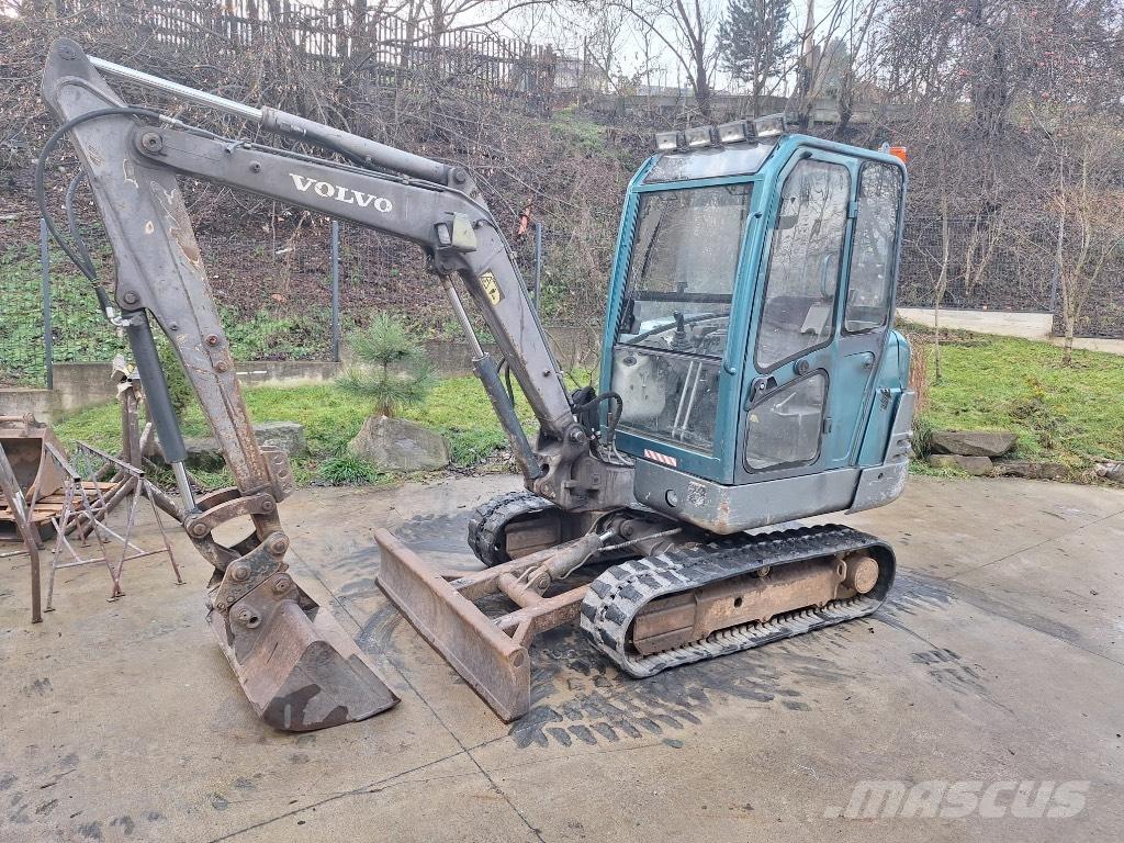 Volvo EC 25 حفارات صغيرة أقل من 7 طن (حفارات صغيرة)