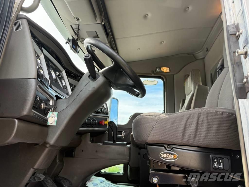 Kenworth T 800 وحدات الجر