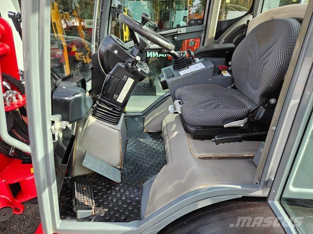 Weidemann 2070LP لوادر صغيرة