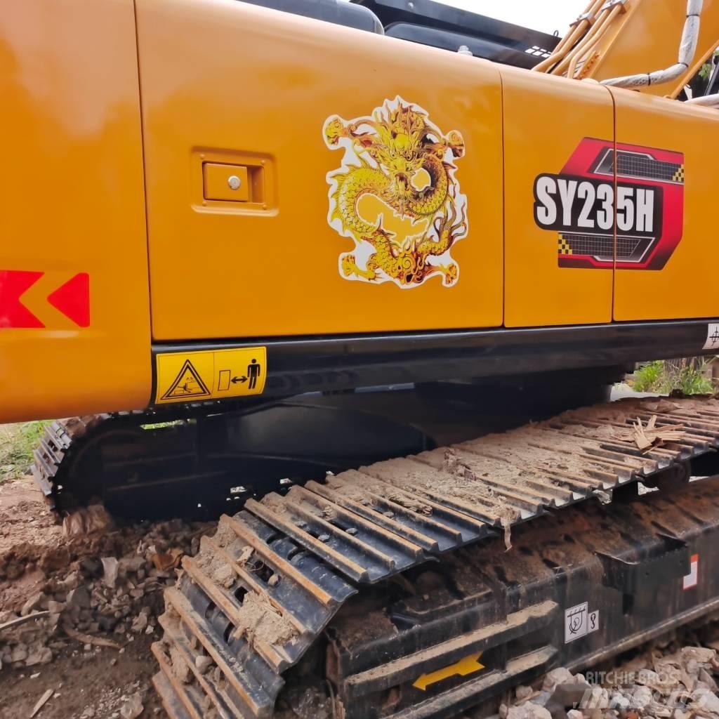 Sany SY 235 C حفارات زحافة