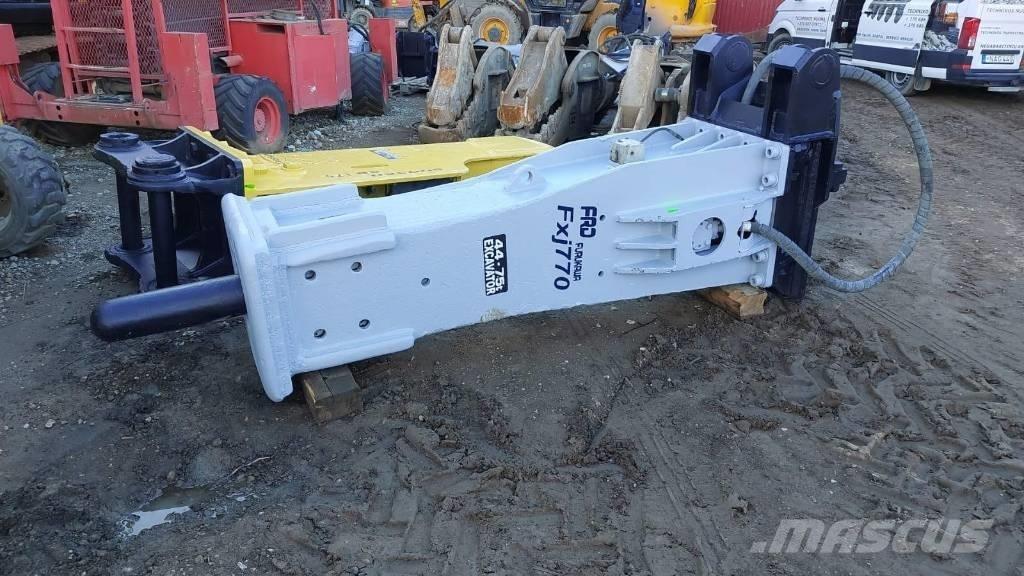Hammer FXJ 770 مطارق / كسارات