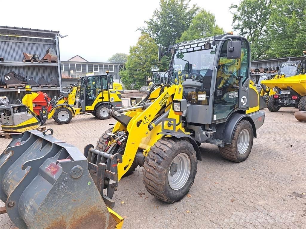 Wacker Neuson WL38 لوادر بعجل