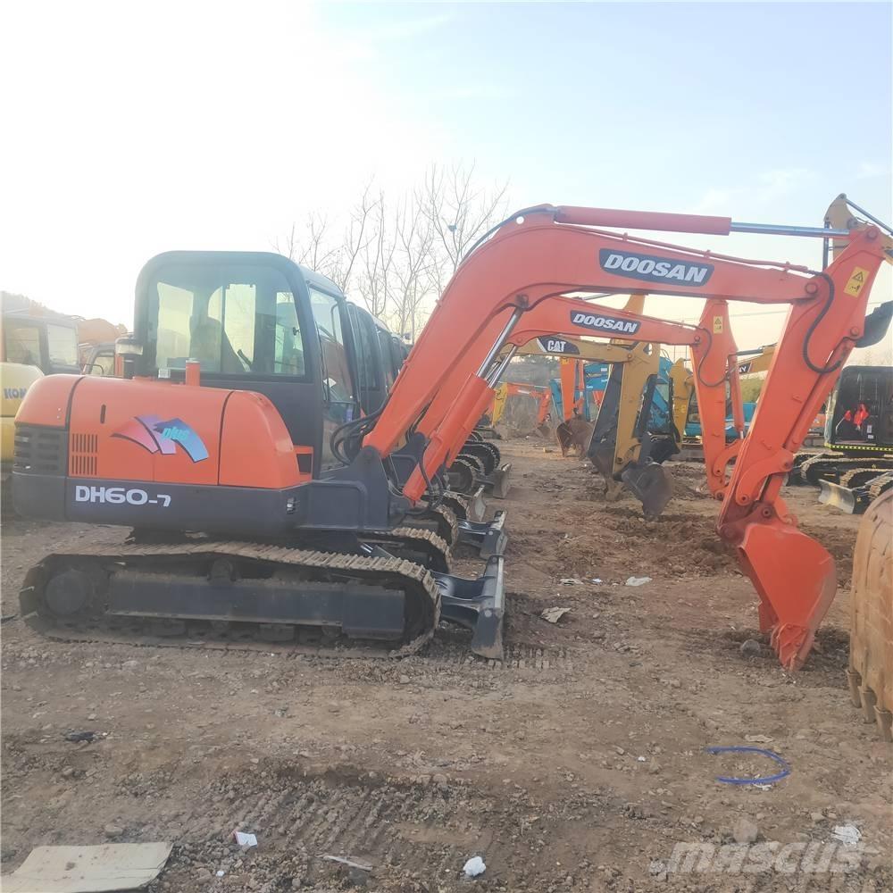 Doosan DH60-7 حفارات صغيرة أقل من 7 طن (حفارات صغيرة)
