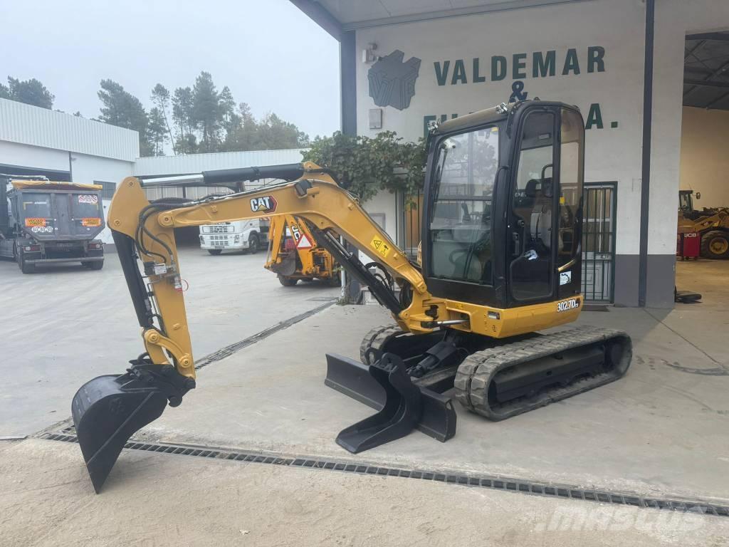 CAT 302.7 D CR حفارات صغيرة أقل من 7 طن (حفارات صغيرة)