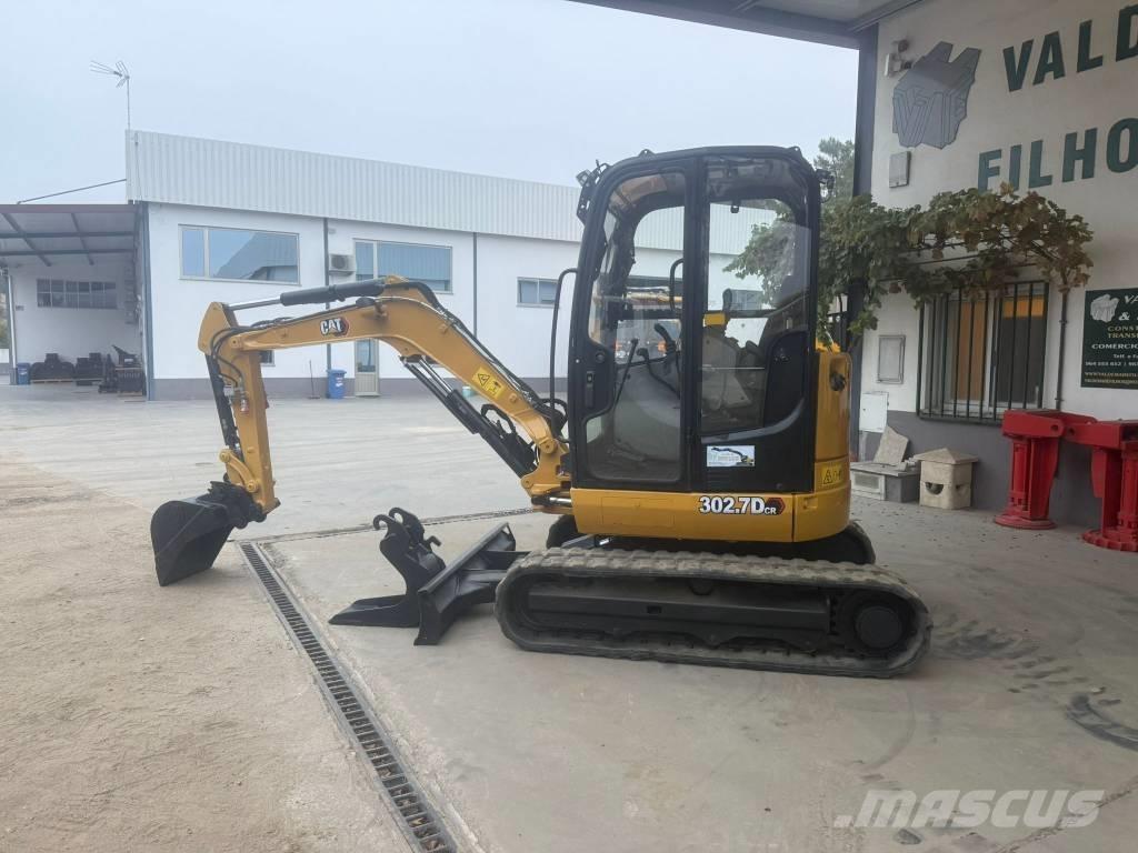 CAT 302.7 D CR حفارات صغيرة أقل من 7 طن (حفارات صغيرة)