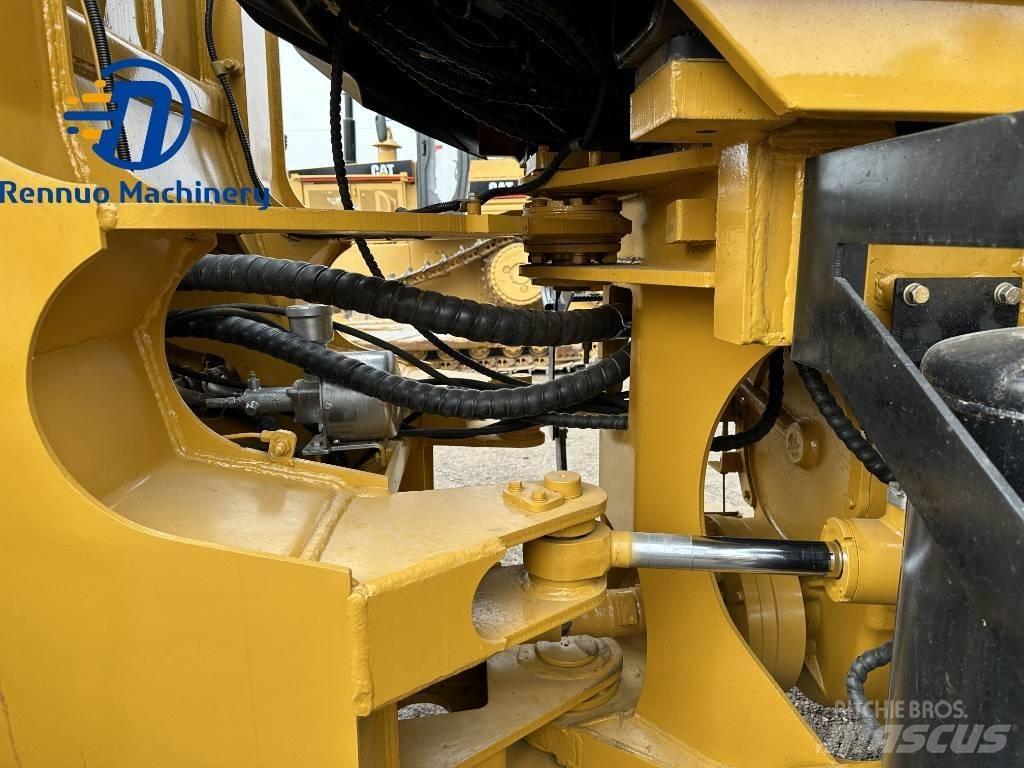 CAT 966 H St VZO لوادر بعجل