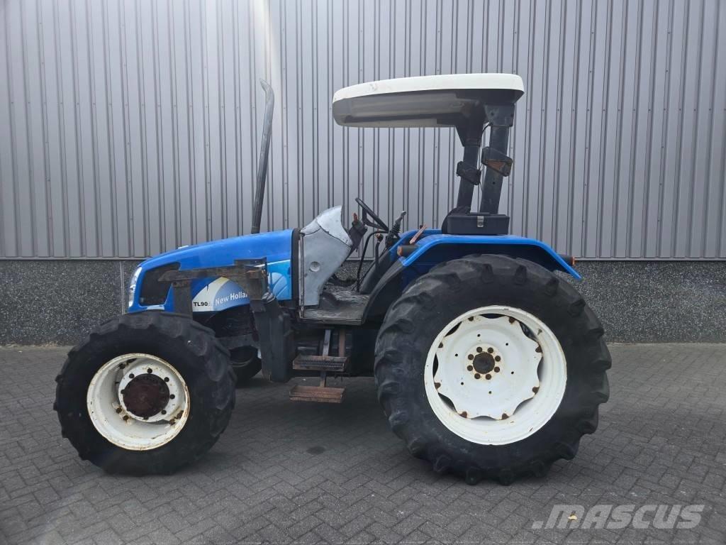 New Holland TL 90 A الجرارات