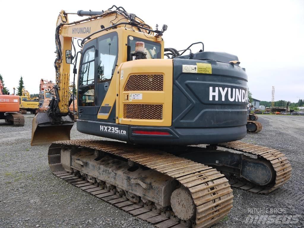Hyundai HX 235 LCR حفارات زحافة