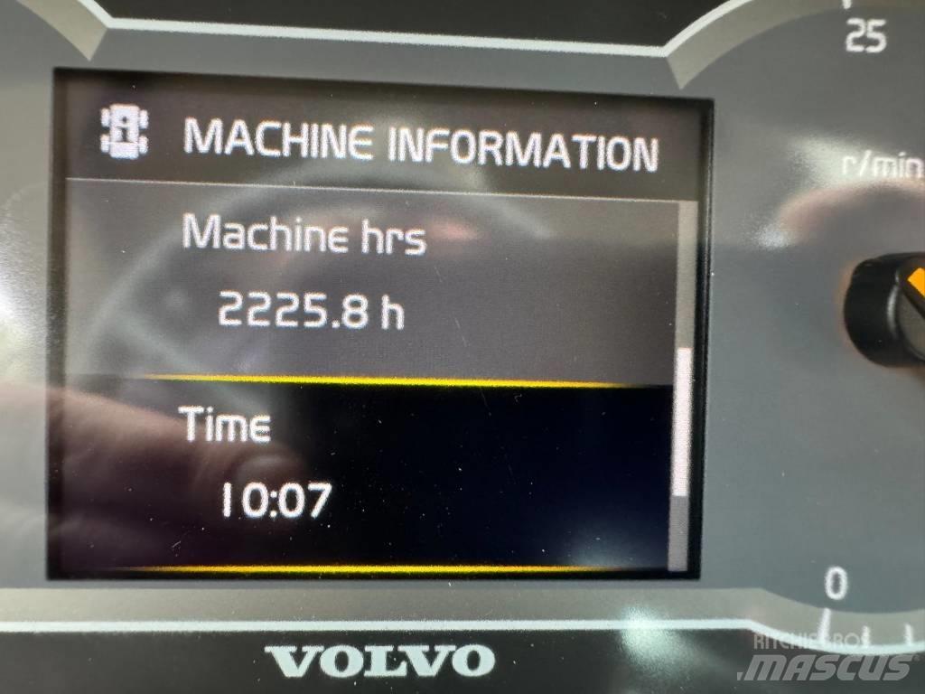 Volvo L 180 H لوادر بعجل