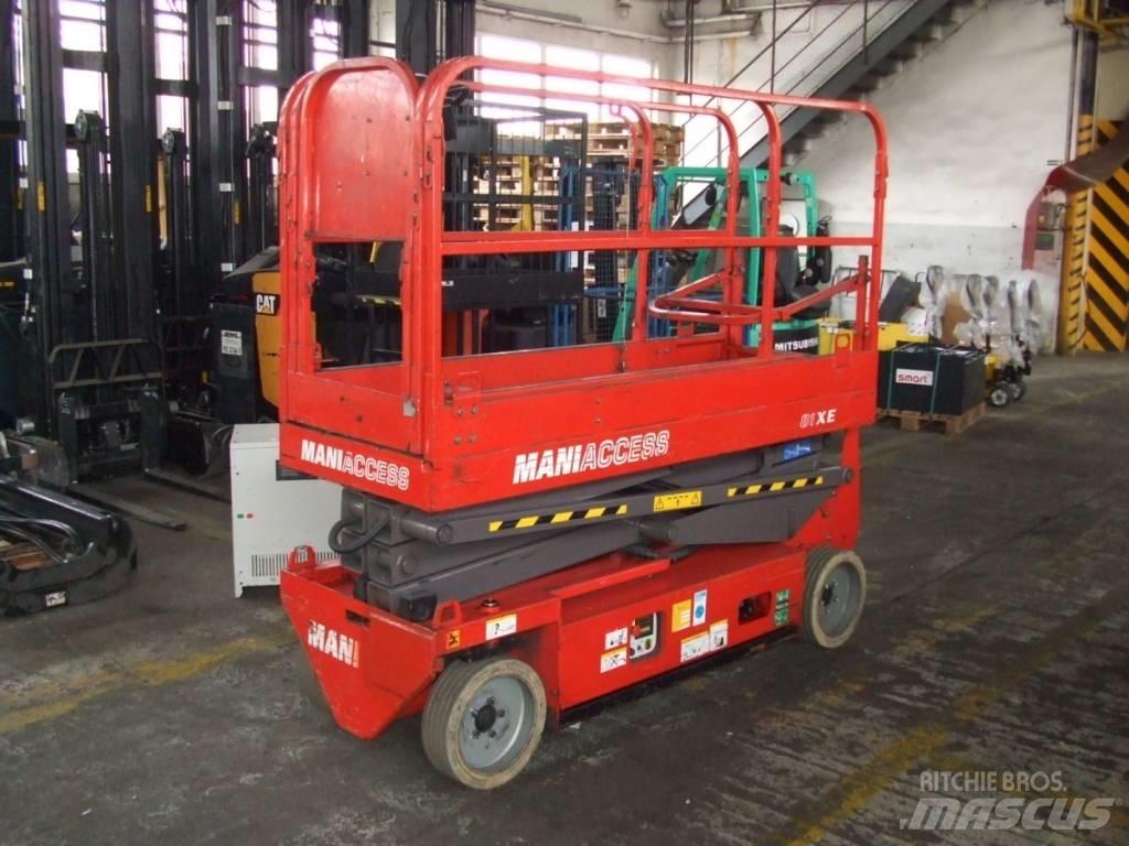 Manitou 81XE رافعات مقصية الشكل