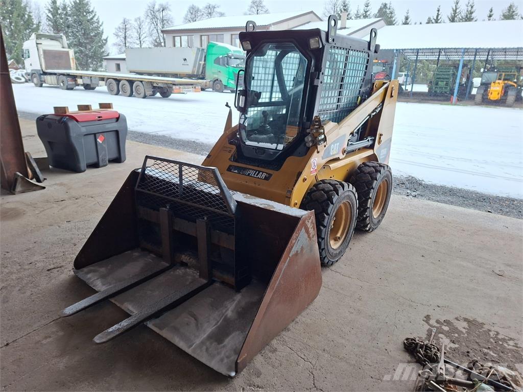 CAT 226 B3 4X4 معدات البناء - غير ذلك