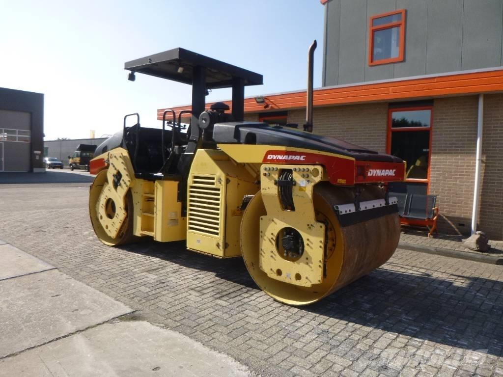 Dynapac CC432V ضاغطات التربة