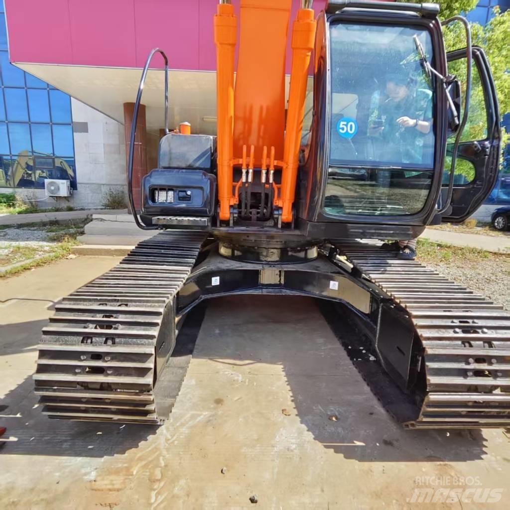 Hitachi ZX 130 حفارات زحافة