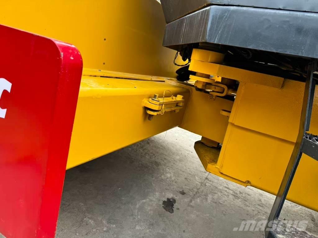 Dynapac CA 251 مداحل أحادية الأسطوانة