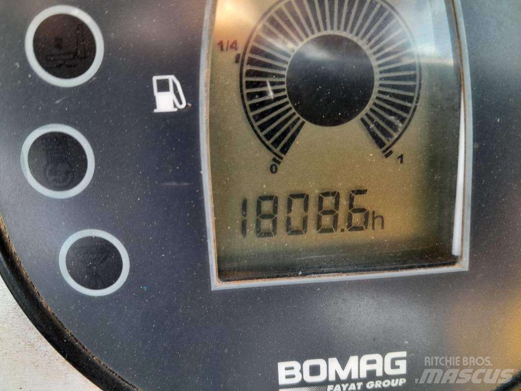 Bomag BW 177 D-4 ضاغطات التربة