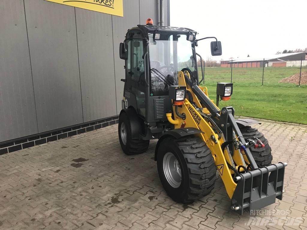 Wacker Neuson WL 25 لوادر بعجل