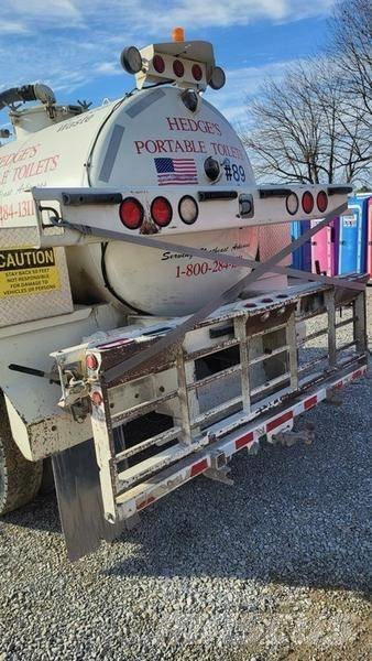 Hino Toilet Truck شاحنات ذات صهاريج