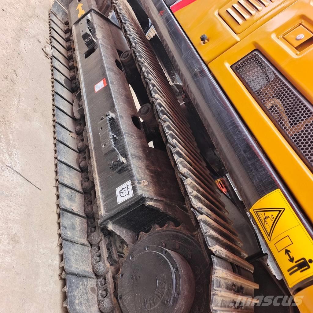 Sany SY 135 C حفارات زحافة