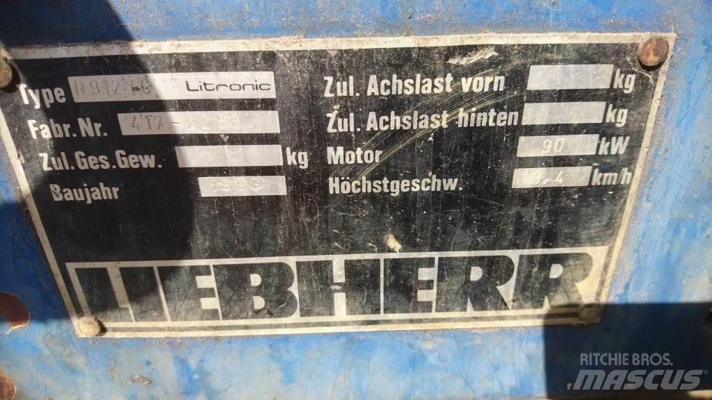 Liebherr R912LC حفارات زحافة