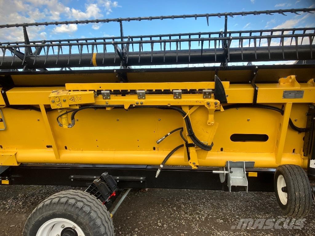 New Holland 40R رؤوس الحصادات الدراسات