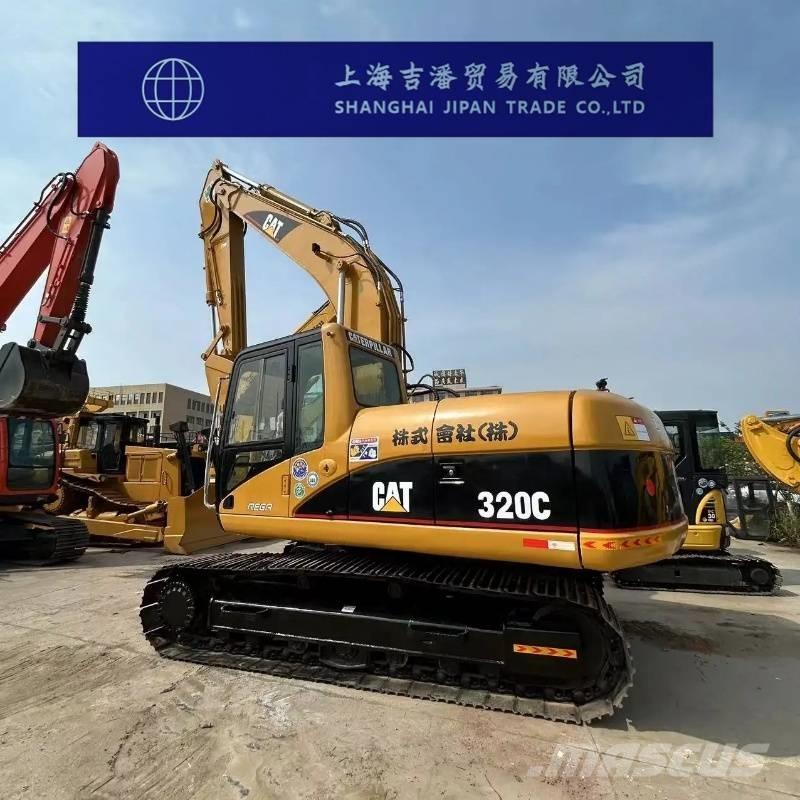 CAT 320 C حفارات زحافة