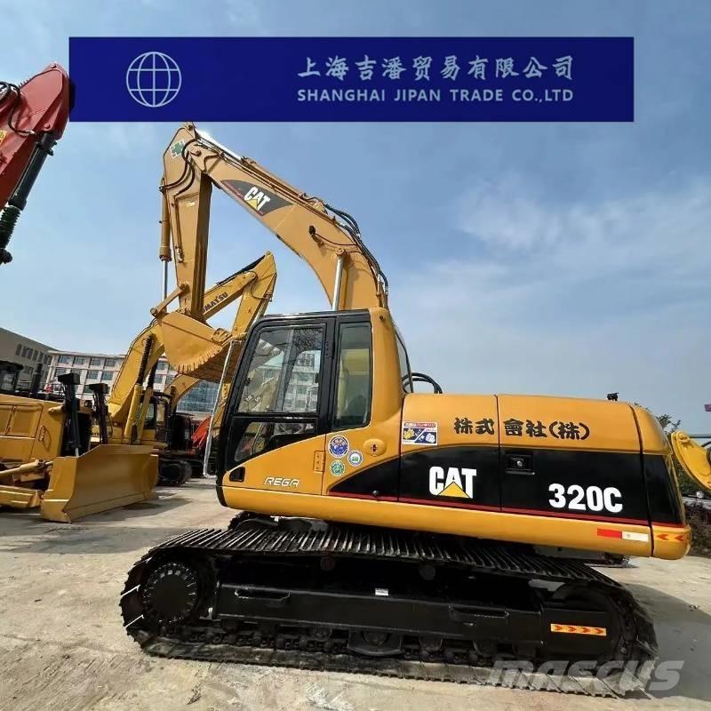 CAT 320 C حفارات زحافة