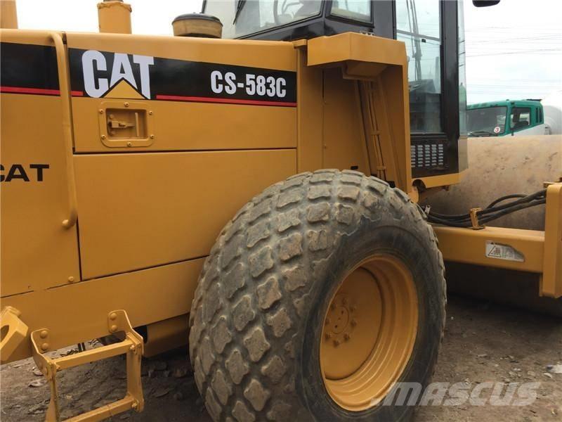 CAT CS-583C مداحل أحادية الأسطوانة