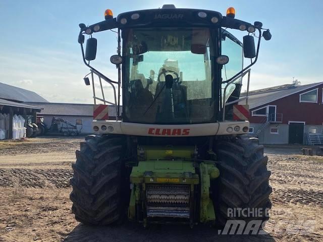 Claas 960 علافات ذاتية الدفع