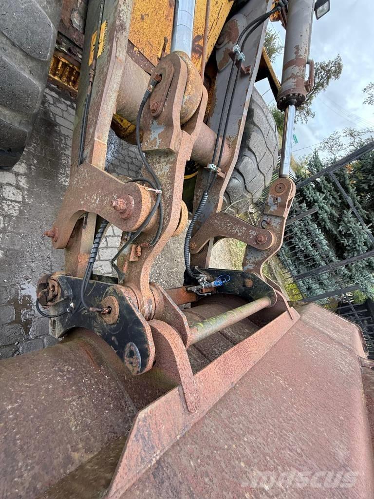 Volvo L 120 لوادر بعجل