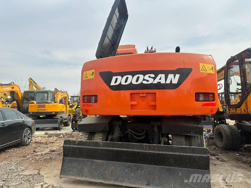 Doosan 150 W-7 حفارات بعجل