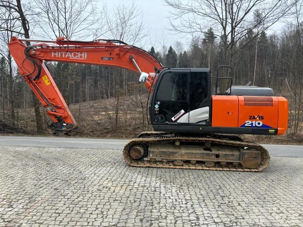 Hitachi ZX 210-6 حفارات زحافة