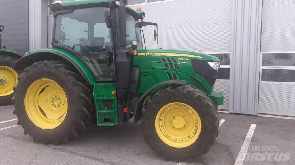 John Deere 6120 R الجرارات