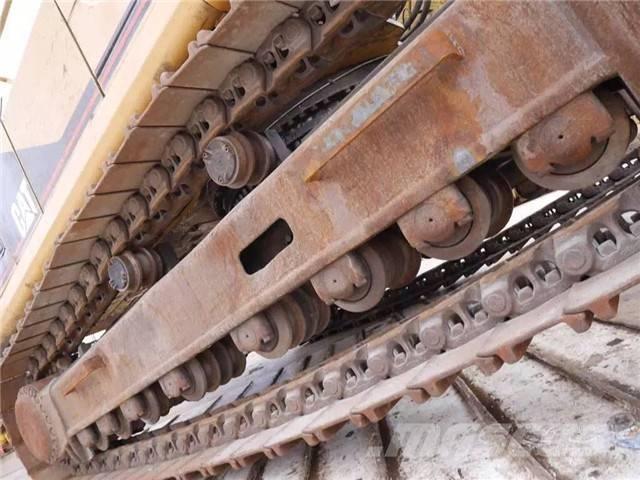 CAT 345 B L حفارات زحافة