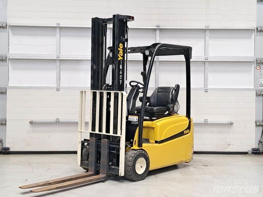 Yale ERP16VT شاحنات ذات رافعات شوكية تعمل بالكهرباء