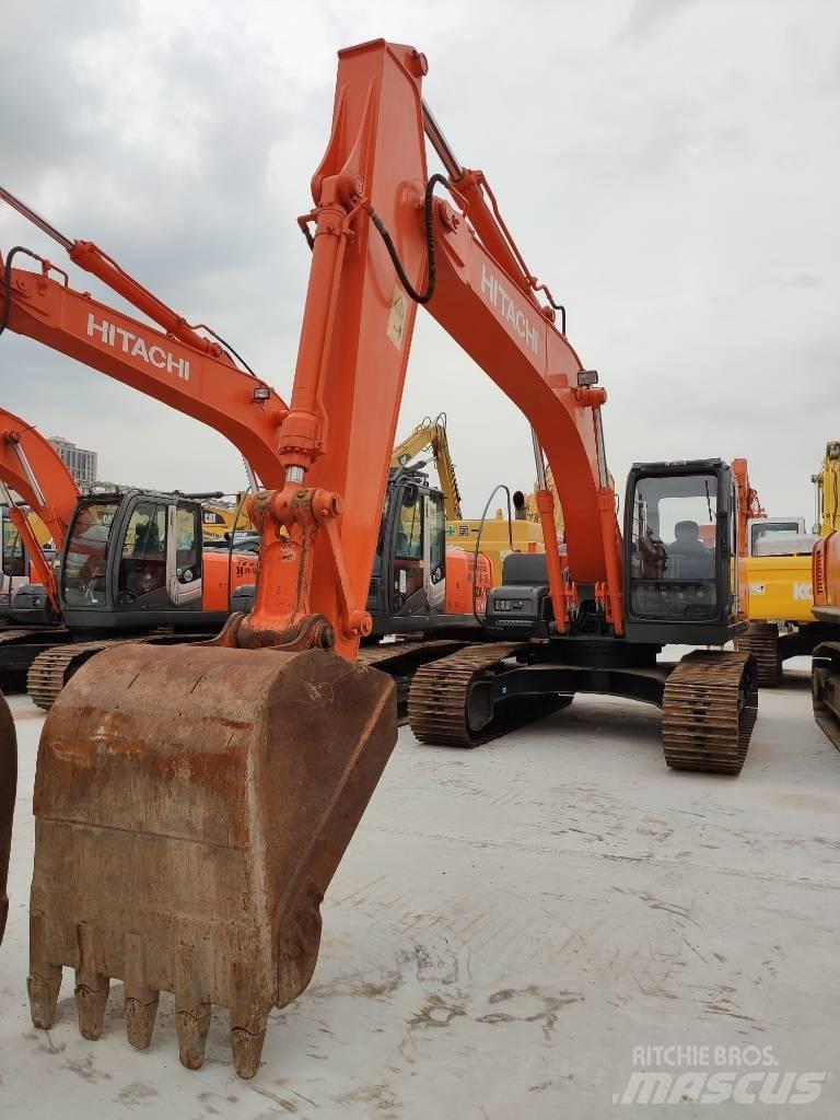 Hitachi ZX 210 H حفارات زحافة