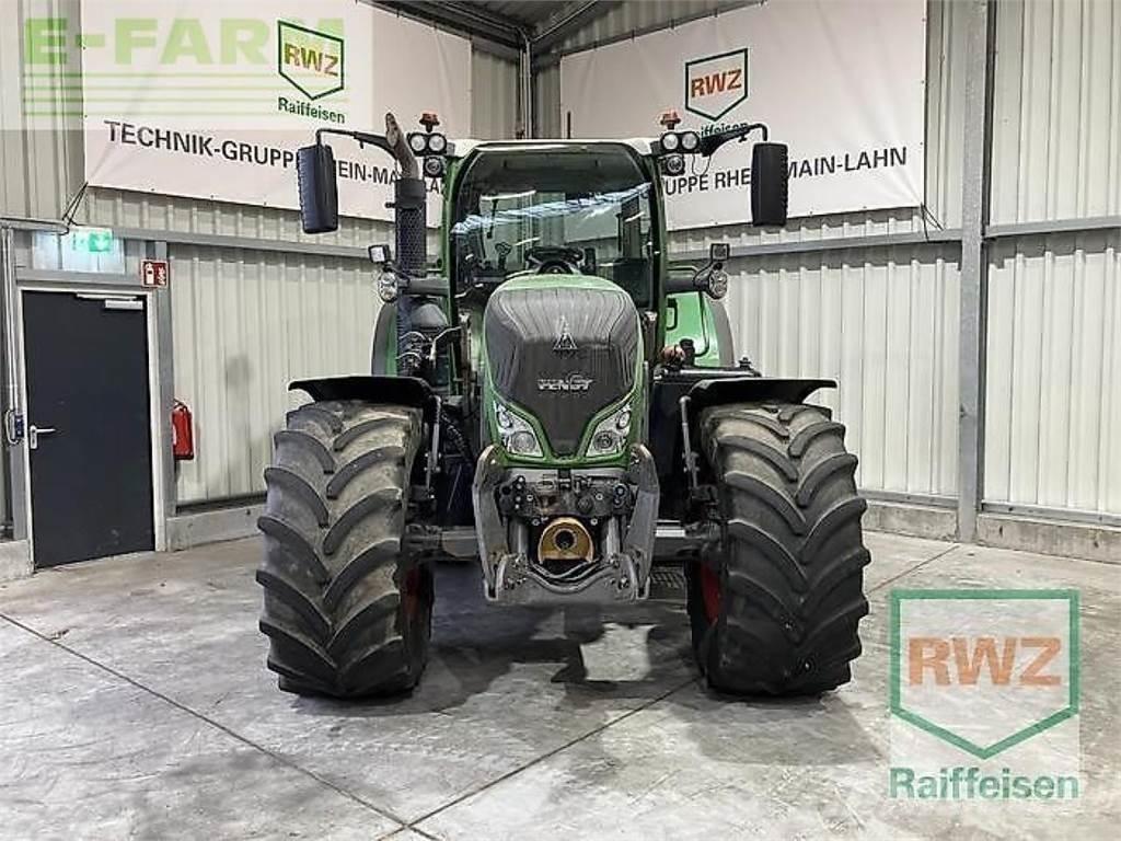Fendt 700 vario s4 الجرارات