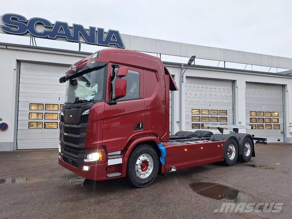 Scania R770 LB6x4 شاحنات بمقصورة وهيكل