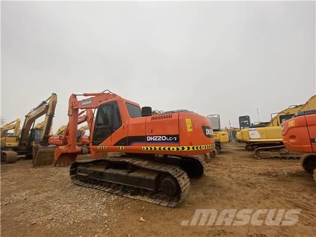 Doosan DH220LC-7 حفارات زحافة