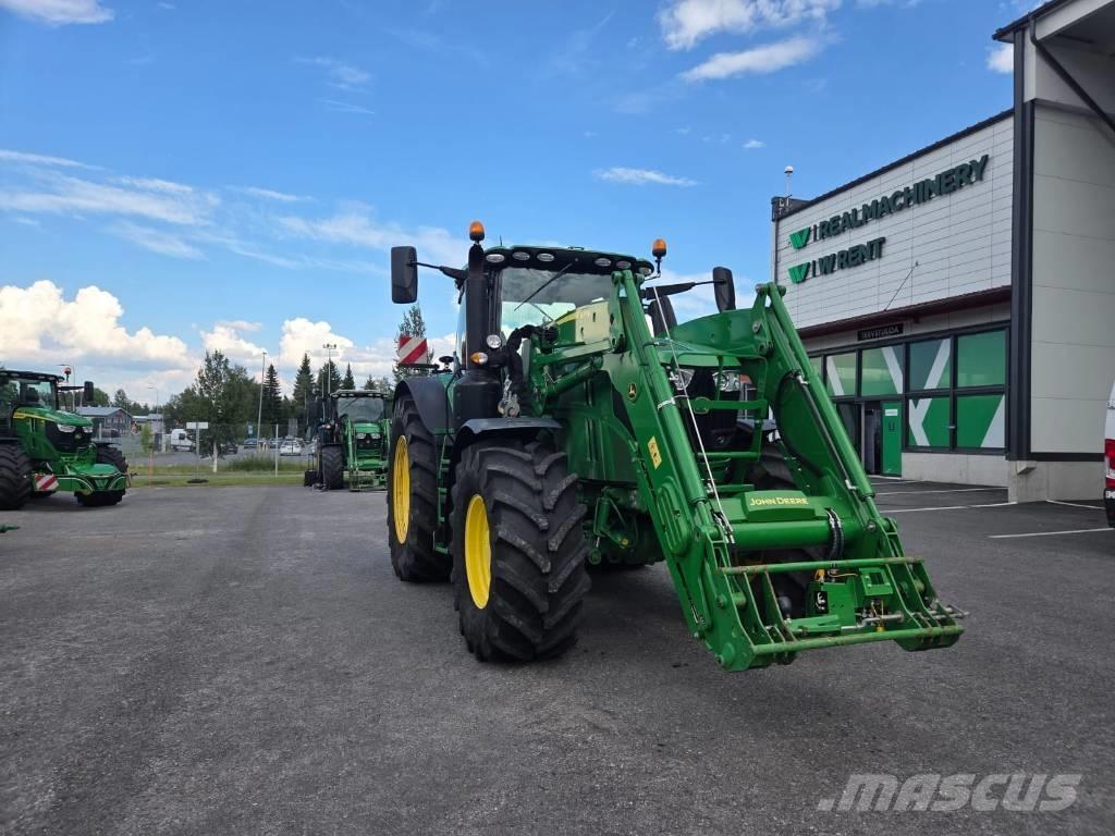 John Deere 6250 R الجرارات