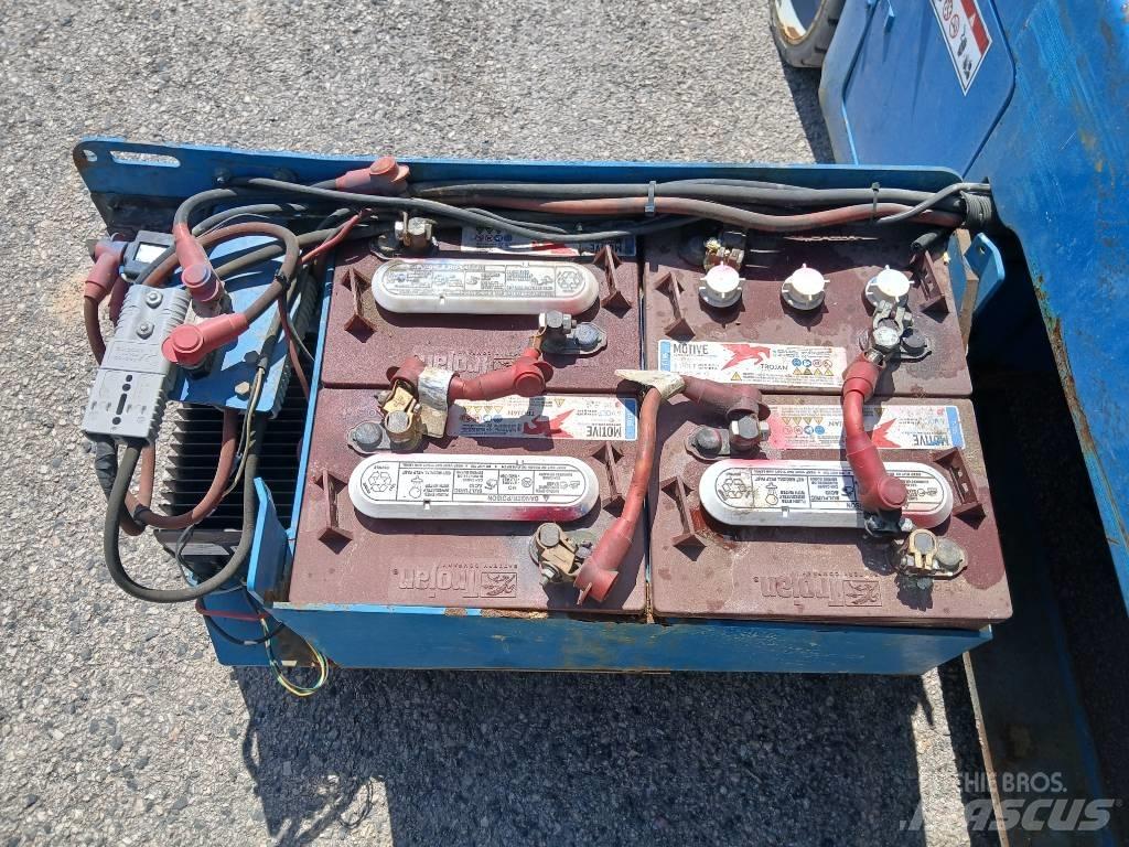 Genie GS 3246 رافعات مقصية الشكل