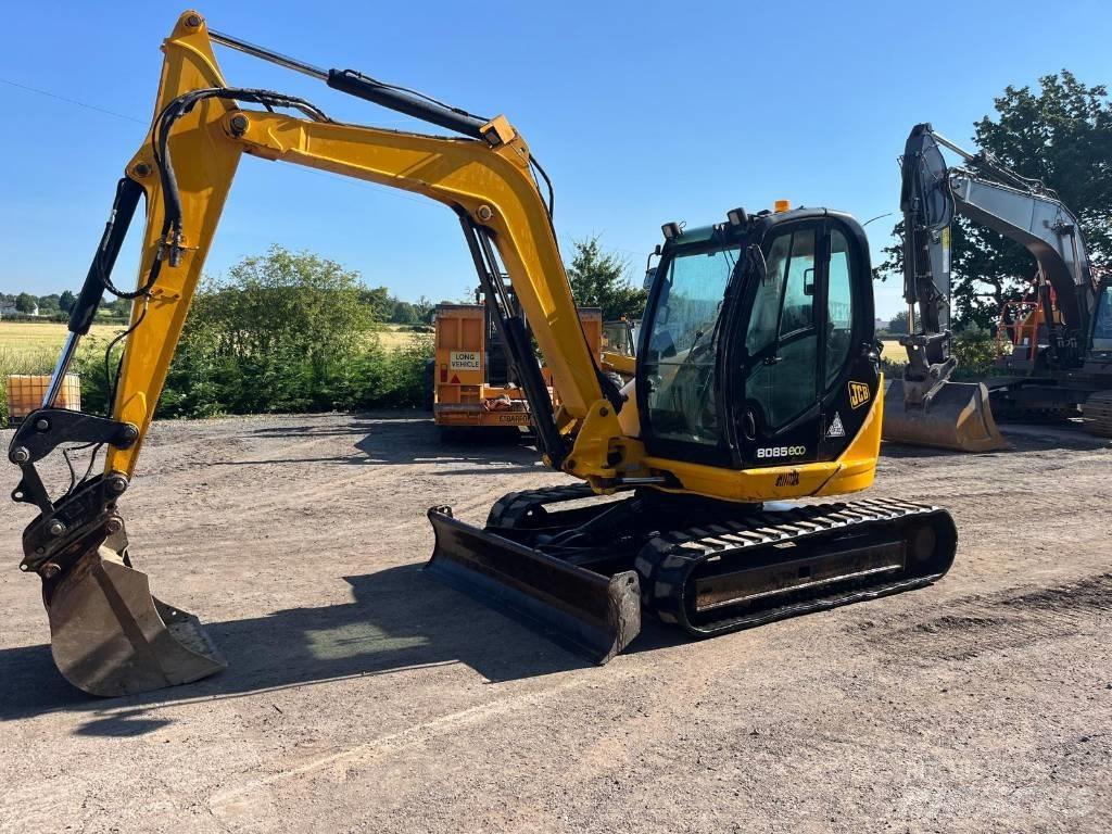 JCB 8085 ZTS حفارات وسط 7 طن - 12 طن