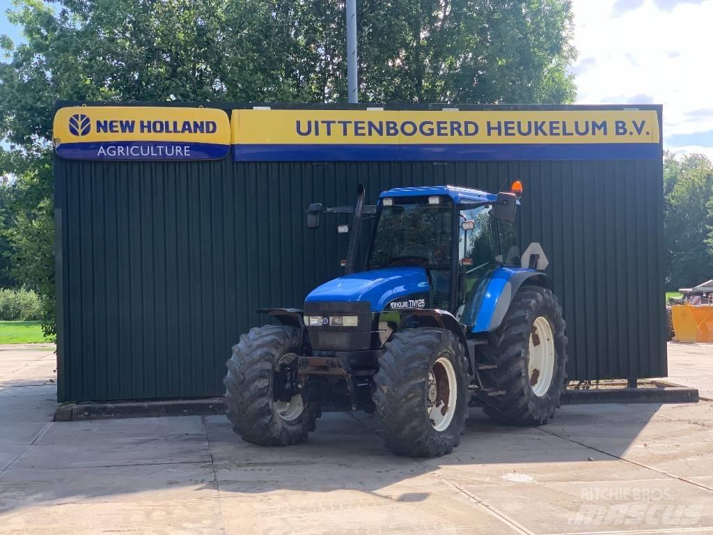 New Holland TM 125 الجرارات